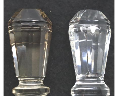 Pair of Victorian crystal seals (unmarked). P&amp;P Group 2 (£18+VAT for the first lot and £3+VAT for subsequent lots) 