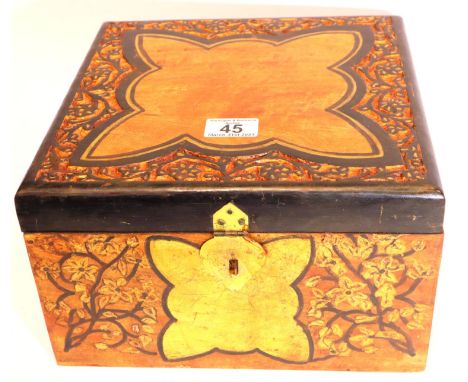 Carved large wooden box containing a quantity of costume jewellery. P&amp;P Group 2 (£18+VAT for the first lot and £3+VAT for