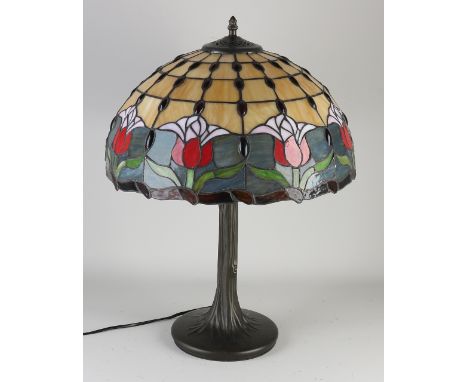 Tiffany style stained glass table lamp with metal base.&nbsp;Second half of the 20th century.&nbsp;Dimensions: H 59 x Ø 41 cm