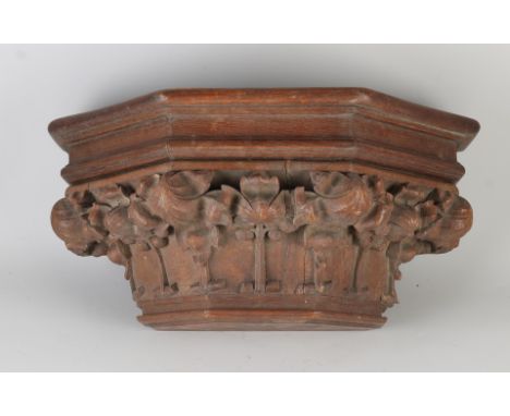 Large oak carved wall console.&nbsp;Neo Gothic.&nbsp;Circa 1880. Dimensions: 22 x 43 x 21 cm.&nbsp;In good condition.