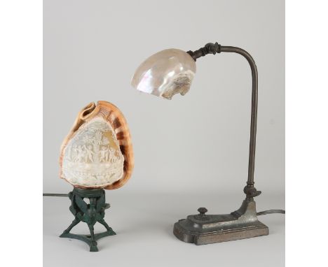 Two antique lamps with shells.&nbsp;Cameo + mother of pearl.&nbsp;First half 20th century.&nbsp;Dimensions: 24 - 34 cm.&nbsp;