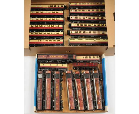 Lima OO Bachmann and Hornby Unboxed Crimson and Cream Carriages and LMS Royal Mail carriages - Conditions: Fair to Good Plus,