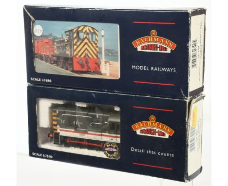 Bachmann pair of Diesel Locomotives comprising of 31-342 Class 04 BR Diesel Locomotive No. D2264 and 32-105 Class 08 InterCit