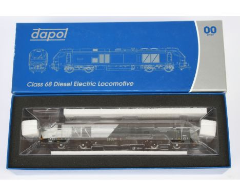 Dapol OO Gauge Ref 4D-022-011 Class 68 Chiltern Diesel Locomotive No. 68010 "Oxford Flyer". Condition is Mint in Near Mint bo