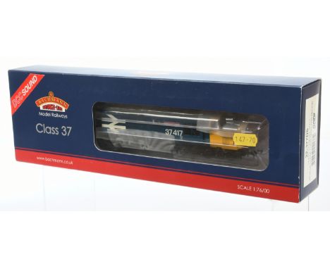 Bachmann 32-377DS Class 37 BR Diesel Locomotive No. 37417 "Highland Region" with DCC Sound Fitted. Condition is Mint in Excel