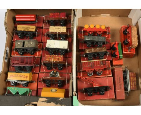 Hornby O Gauge group of Wagons to include Side Tipping Wagon, Hopper Wagon, Salt Wagons and others (see photo). Please note t