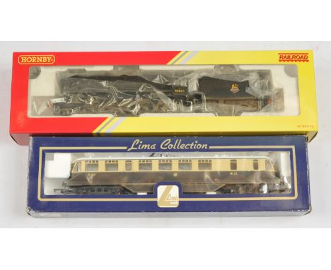 Hornby OO (China) and Lima Locomotive and Railcar - R3356 BR Class 9F '92021' Weathered and Lima 205132A8 GWR Railcar. Condit