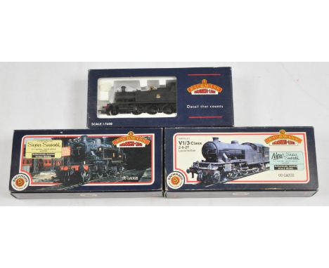Bachmann Branchline OO Locomotives in BR Black- 31-604 V3 '67666' Late Crest with Hopper type Bunker (Weathered to Good Stand