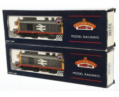 Bachmann pair of Class 20 Diesel Locomotives comprising of 32-029 Class 20 Railfreight Diesel Locomotive No. 20023 and 32-030