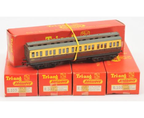 Tri-ang GWR Clerestory Roof Coaches - 3x R.332 and 2x R.333. One R.332 coach has a damaged bogie rivet, One R.333 has a modif