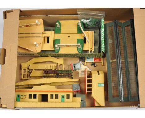 Hornby Dublo OO Station, Engine Shed Plus other items - To include 12 way Lever frame, 3 semaphore ground signals Plus other 
