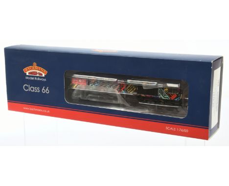 Bachmann OO Gauge 32-979T (Limited Edition) Class 66 GBRF London Scenes LTM Diesel Locomotive No. 66718, produced exclusively