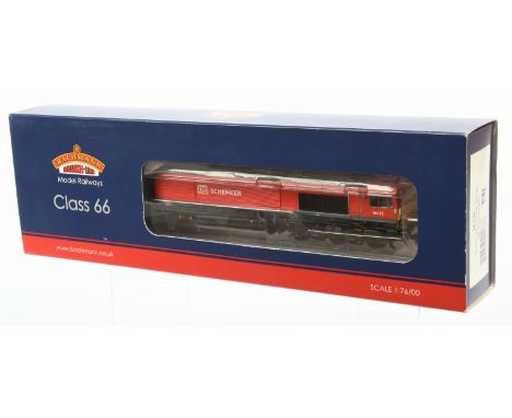 Bachmann 32-734 Class 66 DB Schenker Diesel Locomotive No. 66152. Condition is Near Mint in generally Excellent box and outer