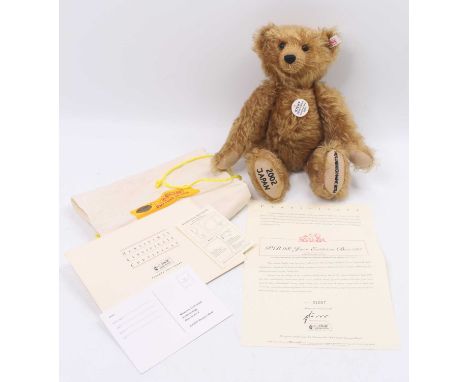 A Steiff Japanese Exhibition bear, white tag No. 675553, limited edition of 2002 pieces No. 01057, with collector's bag and c