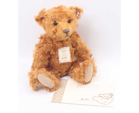 A Steiff British Collectors' 2005 teddy bear, golden apricot mohair example, UK Exclusive, white tag No. 661969, limited edit