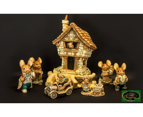 Pendelfin 'The Large House' with Pendelfin Figures comprising Uncle Henry, Dasher, Aunt Ruby, Father Rabbit, Mother &amp; Bab