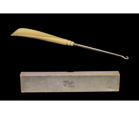 Vintage Ivory Handled Glove Hook in original box, by W Huck of Fleetwood.  Please see accompanying images.