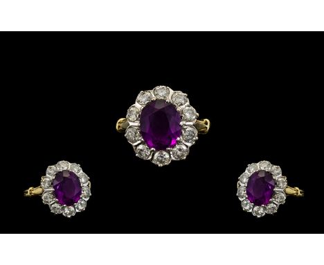 18ct Gold - Attractive 1950's Amethyst and Diamond Set Cluster Ring, Flower head Setting, The Central Large Faceted Amethyst 