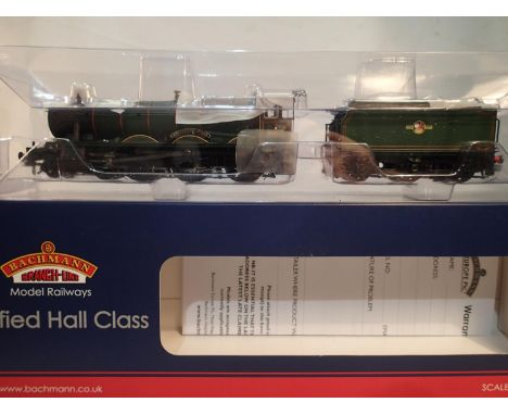 OO scale Bachmann 31-780, Hall class, 6988, Swithland Hall, green, late crest, near mint, storage wear to box. UK P&amp;P Gro