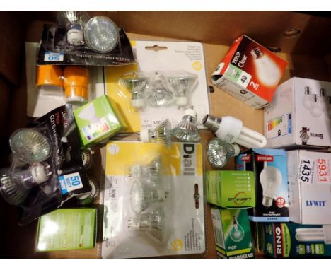 Quantity of mixed light bulbs, including GH10's 40W bayonet fitting etc. Not available for in-house P&amp;P