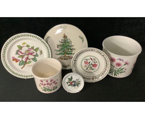 A Spode cake platter, printed with a decorated Christmas tree, 29cm diameter; a Portmeirion Botanic Garden pattern jardinière