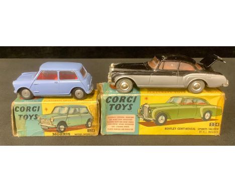 Toys &amp; Juvenalia - Corgi Toys 226 Morris Mini-Minor, pale blue/purple body, red interior, flat spun hubs, boxed and Corgi