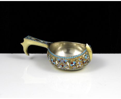 An antique Imperial Russian 84 Zolotnik Silver kovsh by Vasily Agafonov, Moscow 1882-98. Of typical form, the oval body with 