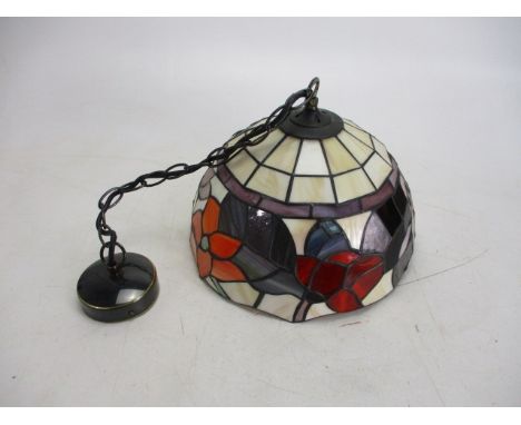 Tiffany style stained glass detail lamp shade with ceiling light fitting. 