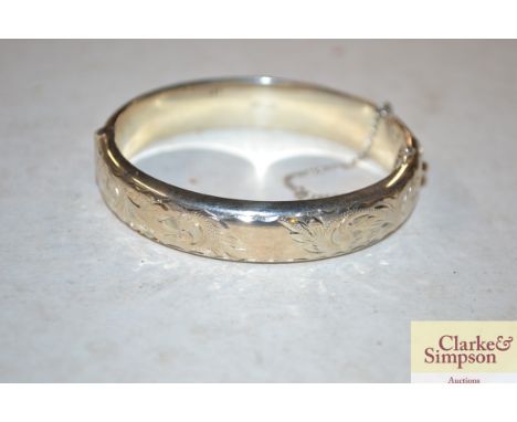 A silver snap bangle, Birmingham 1959