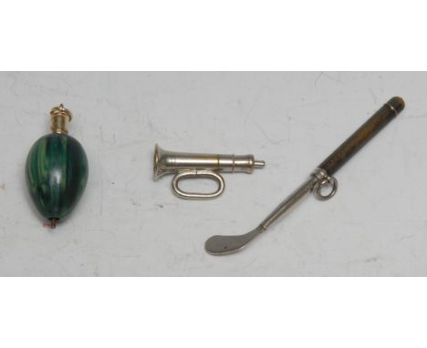 An early 20th century novelty propelling pencil, as a golf club, 8cm long; another, as a faux malachite egg, registration loz