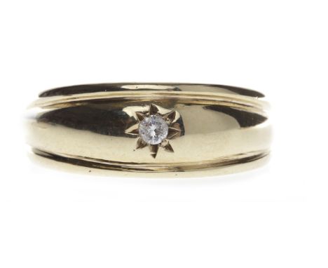 GENTLEMAN'S DIAMOND SINGLE STONE RING
in the form of a tapered band with a star set diamond, size S, 4.6g