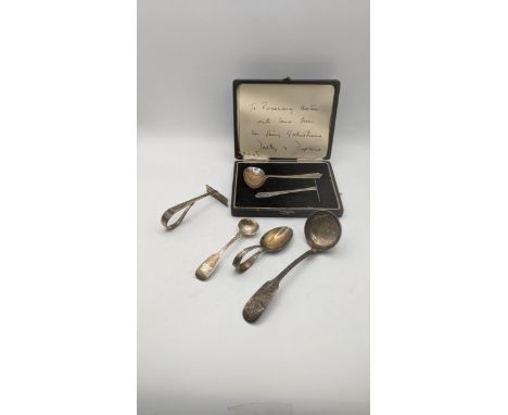 Silver to include a fiddle pattern sauce ladle, tea caddy spoon, a baby spoon and pusher set in a fitted case and others, tot