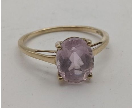 A 9ct gold and Minas Gerais Kunzite ladies ring, size S, 2.2g with certificate of authenticityLocation:If there is no conditi