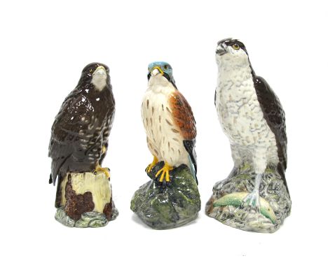 Whisky - Beneagles Beswick Liquor Bottle "Osprey", 37.5cl, 40% Vol.; Whyte &amp; Mackay Scotch Whisky Royal Doulton "Kestrel"