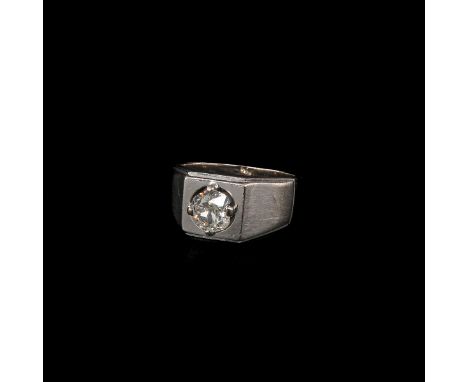 14 carat white gold, set with diamond, diameter approx. 4 mm., ring size 17