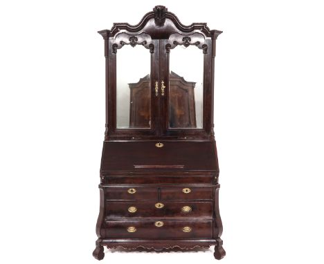 Holland, 18th century, mahogany, with candlestick trays, 128 x 255 x 70 cm.