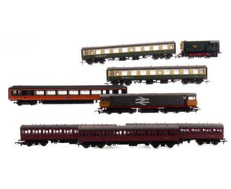 MODEL RAILWAY,a Hornby Railfreight 58001 locomotive, a shunter loco and loose coaches including Bachmann and Lima