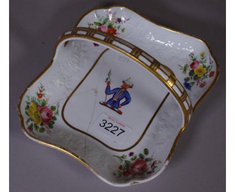 Spode floral decorated  dish Hand painted floral decoration to bowl, central figure of an Indian soldier. Gilt decorated hand