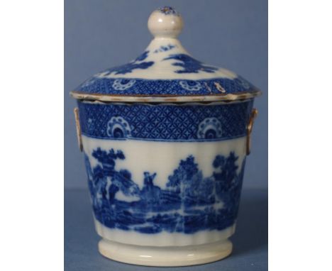 Spode 'Buffalo' pattern lidded sugar bowl gilded rims to bowl and lid. C:1800, Faux applied ring handles. (As inspected: chip