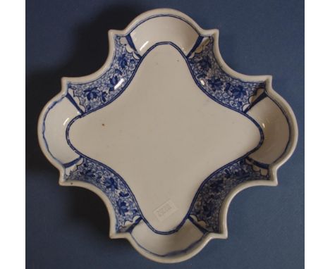 Spode blue & white floral pattern square bowl Scalloped rim. Impressed mark to base. Dia20cms approx.