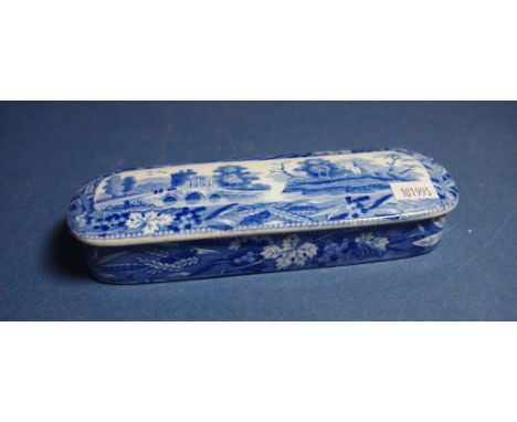 Spode 'Tower' pattern lidded toothbrush dish interior also with same pattern. Impressed SPODE  mark and printed mark to base.