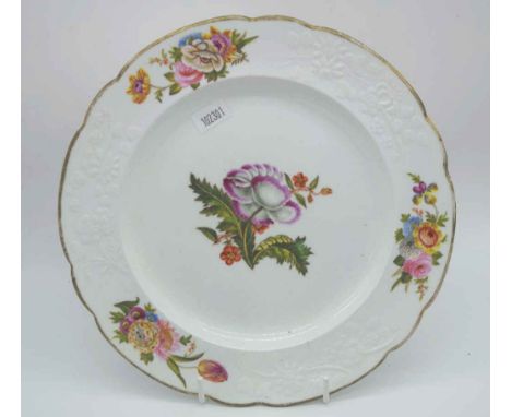 Spode handpainted floral plate floral decoration to centre and to rim. Handpainted Spode mark to base. Dia22cms approx.