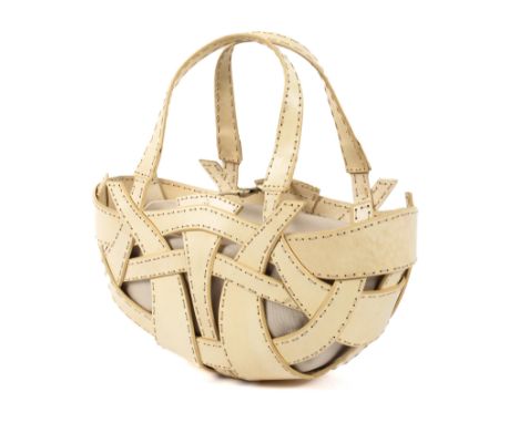 A Testoni, cream leather 'Turtle' handbag Condition Report: Overall in good condition. Labels present. Interior has no stains