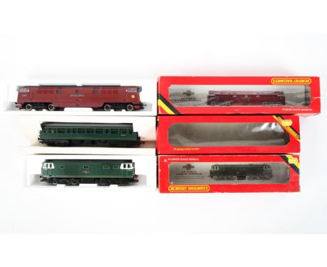 Three boxed Hornby OO gauges. A R.074 HYMEK Diesel Locmotive, R.334 Diesel Centre Car and a R.352 B.R Class 52 Western Diesel
