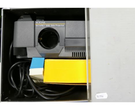 Kodak Ektapro 3010 Slide Projector: with accessories, slides, etc 