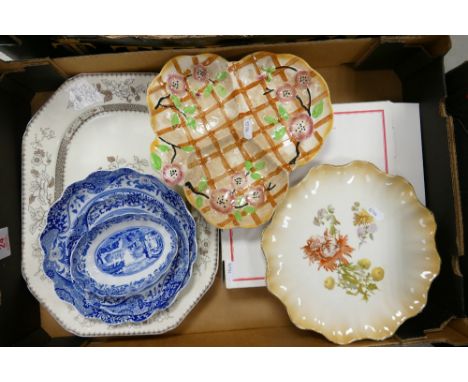 A mixed collection of item to include: Spode Italian design bowls, Spode Hinese rose Platter etc 