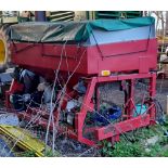 Amazone ED602K 8 row maize drill with fr