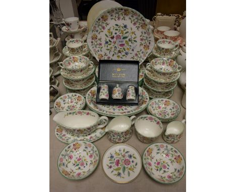 A Minton Haddon Hall pattern dinner and tea service for 6 including cruet set, serving dishes, sauce boat and stand, etc (app