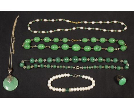 A quantity of jade and jadeite pearl necklaces and beads