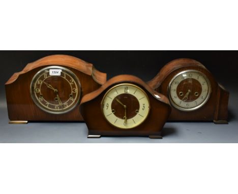 A Smiths oak mantel clock; others (3)
